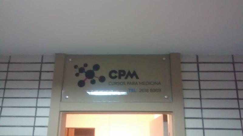 Logo no Acrílico - Curso para medicina  -Icaraí - nit.